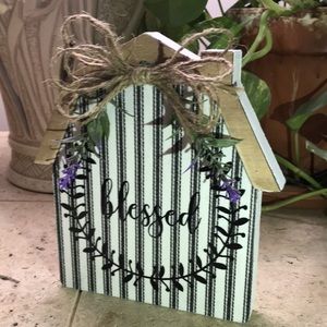 Handcrafted Wood Barn Shelf Sitter